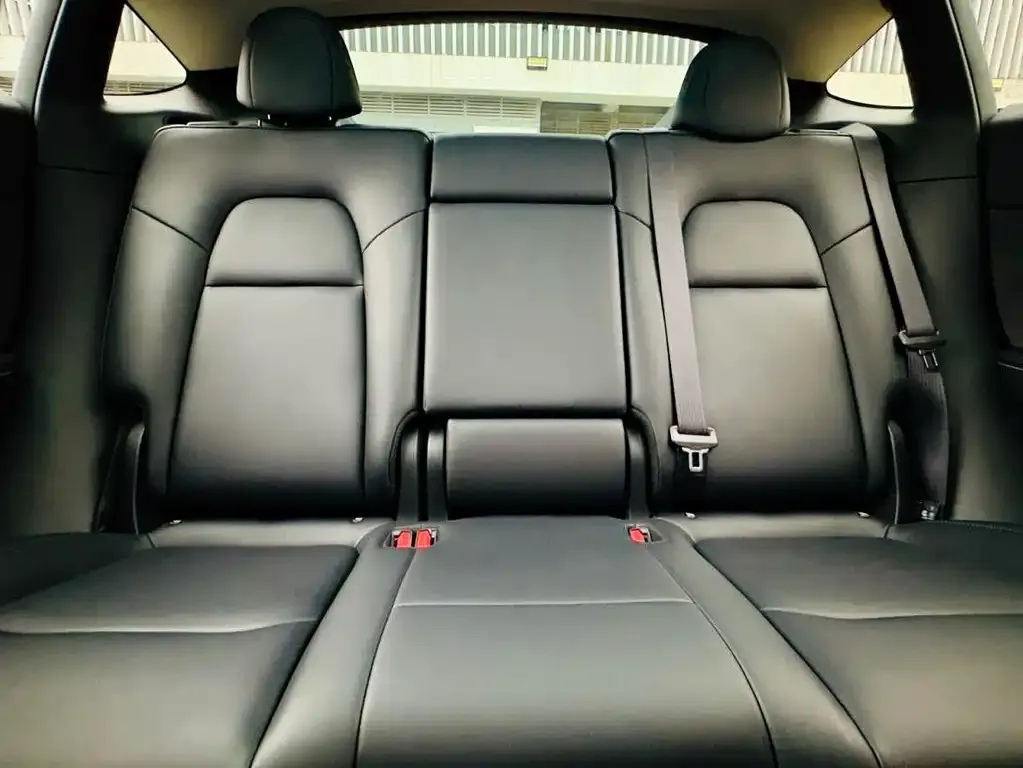 Tesla Model Y 2023 из CN, фото 6