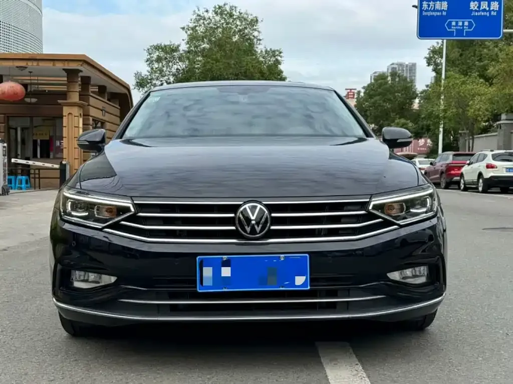 Volkswagen Magotan 2021 из CN, фото 2