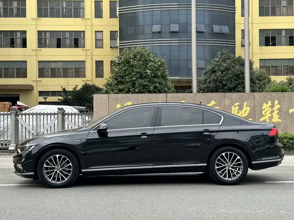 Volkswagen Magotan 2021 из CN, фото 7