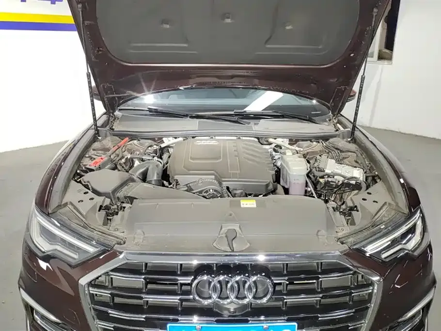 Audi A6L 2023 из CN, фото 10