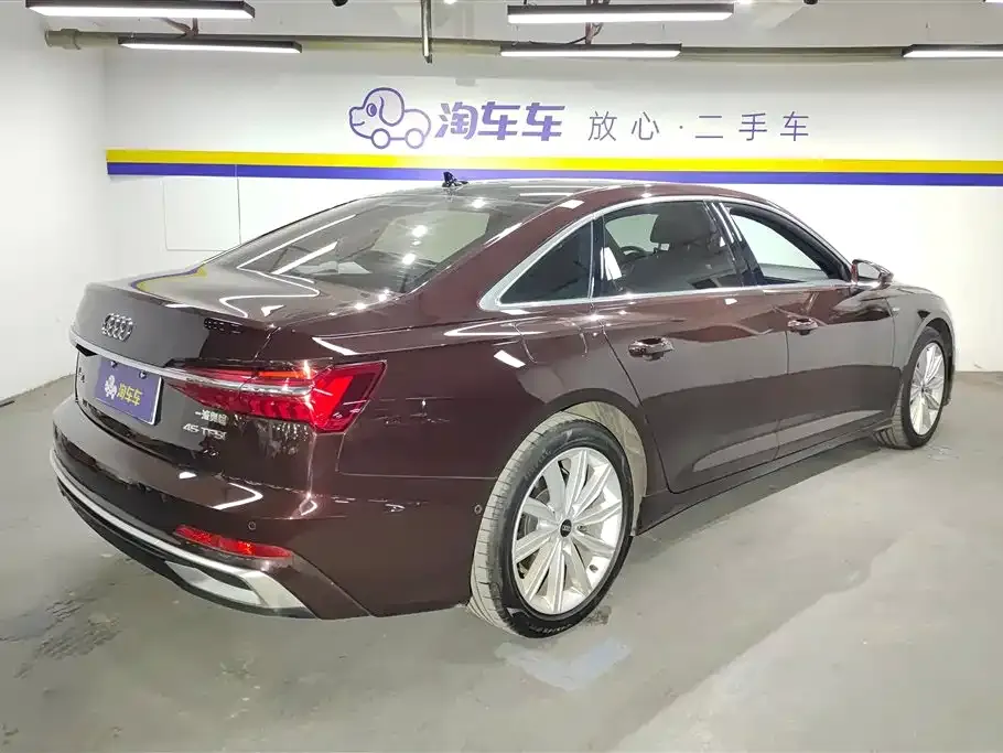 Audi A6L 2023 из CN, фото 3