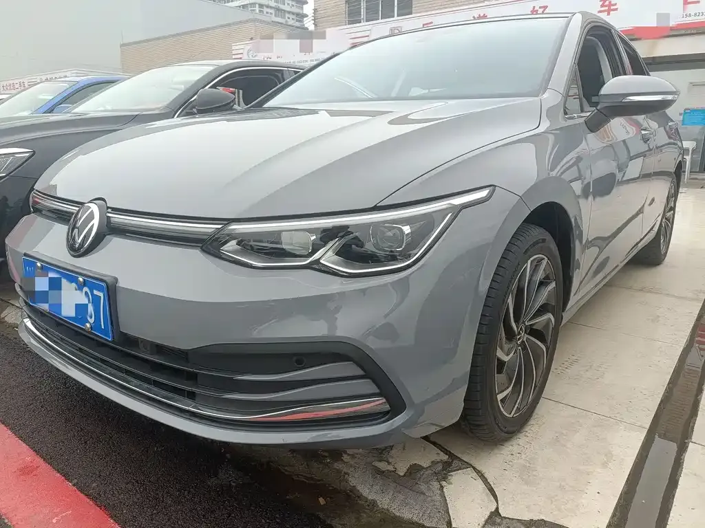 Volkswagen Golf 2024 из CN, фото 1