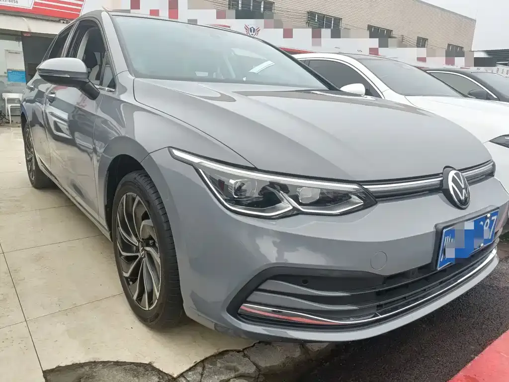 Volkswagen Golf 2024 из CN, фото 3