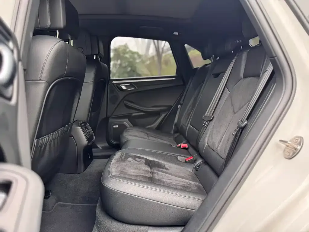 Porsche Macan 2021 из CN, фото 6