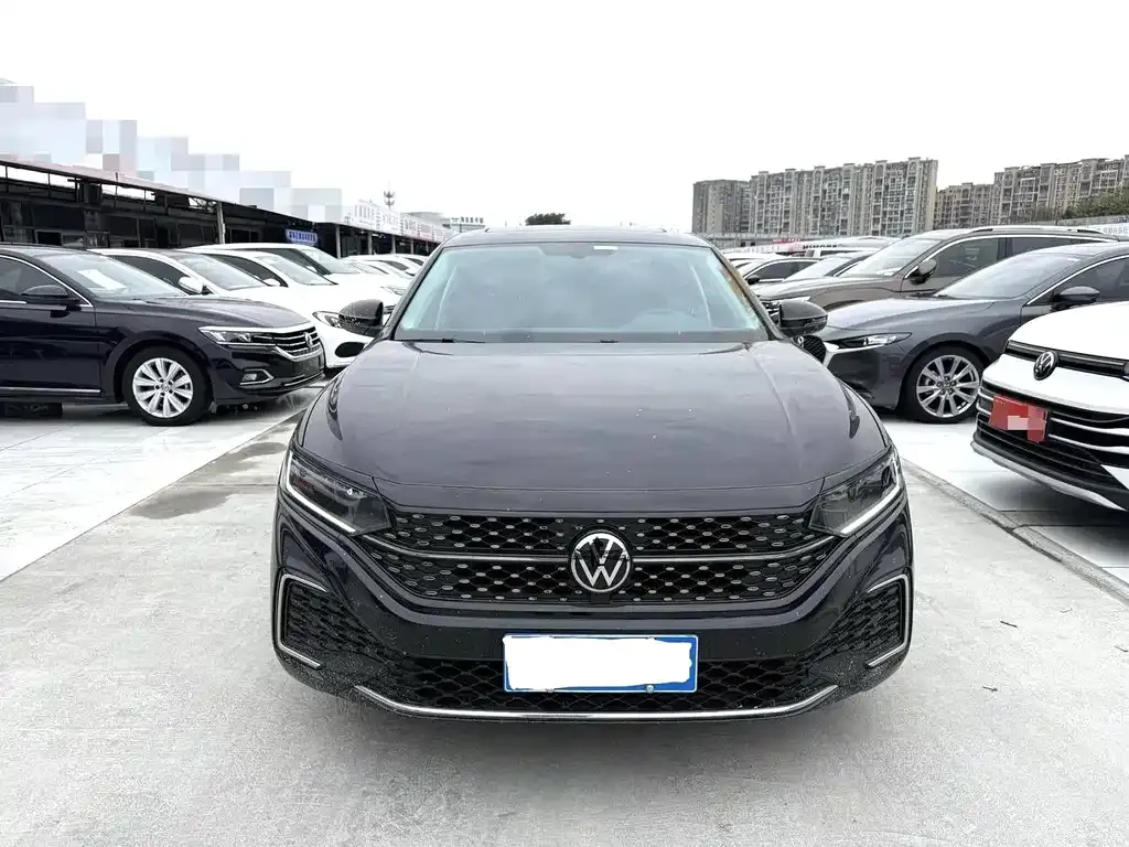 Volkswagen Passat 2025 из CN, фото 2