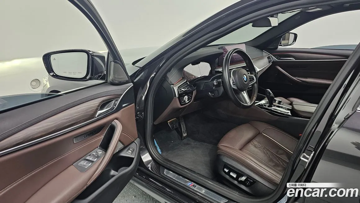 BMW 5-Series 2021 из KR, фото 10