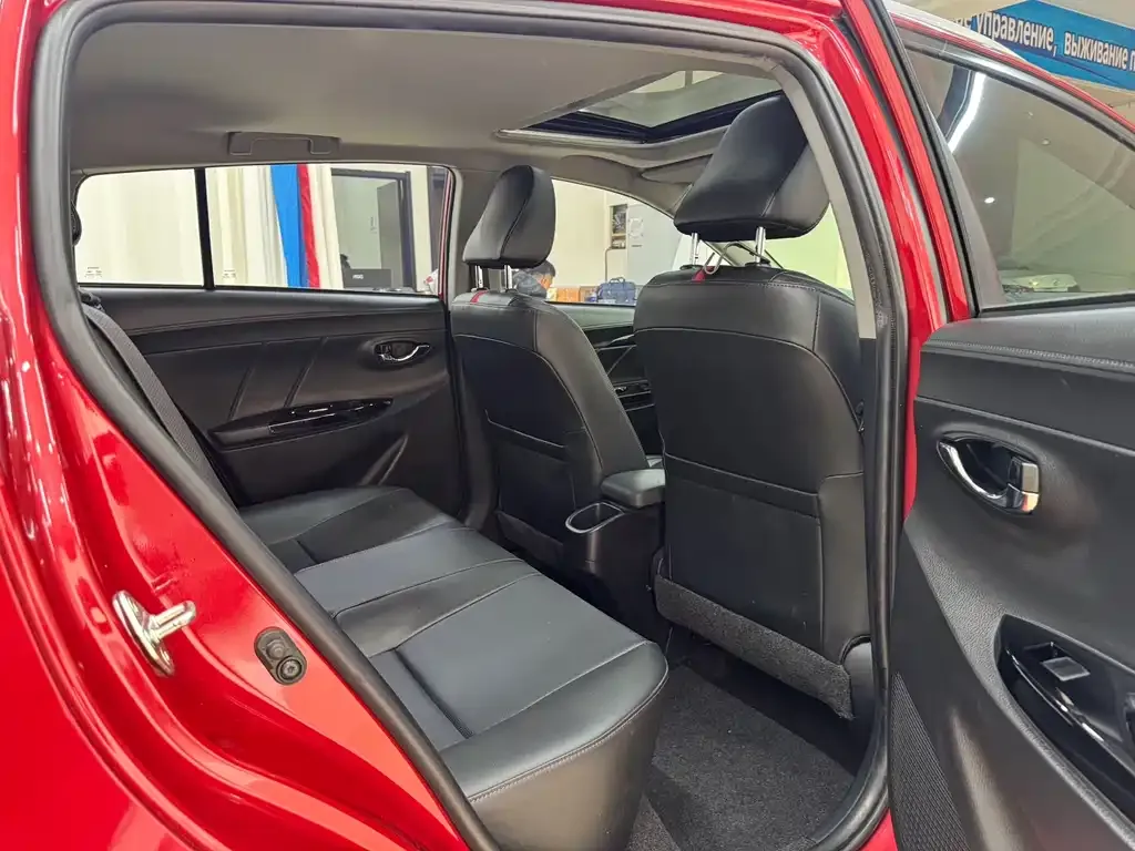 Toyota Yaris L 2021 из CN, фото 9