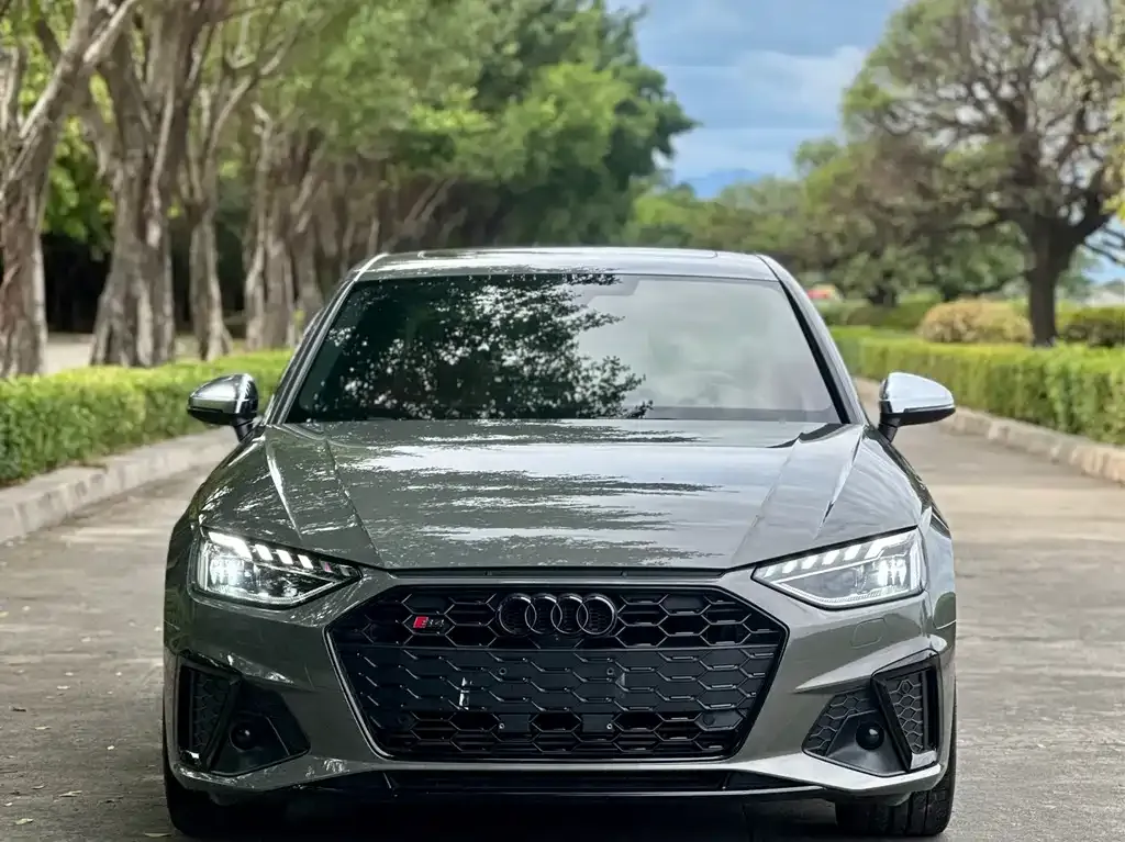 Audi S4 — фото 7