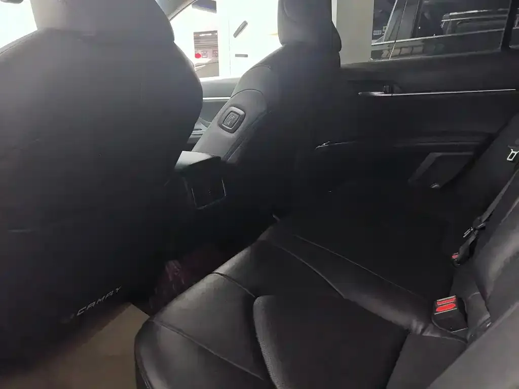 Toyota Camry 2022 из CN, фото 7