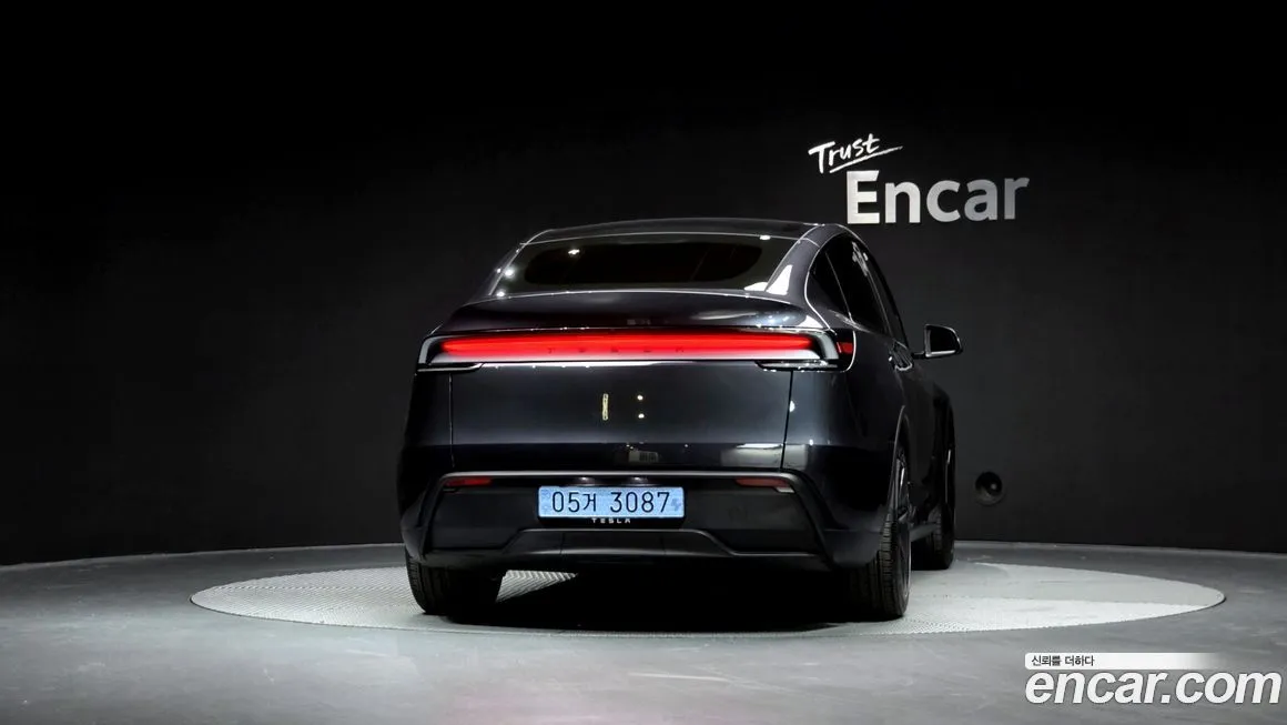 Tesla Model Y — фото 4