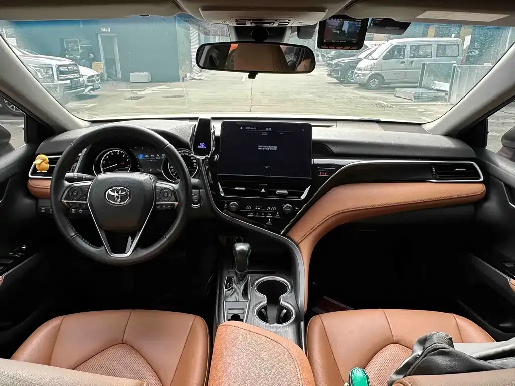 Toyota Camry 2021 из CN, фото 5