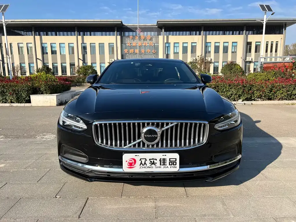 Volvo S90 2022 из CN, фото 1
