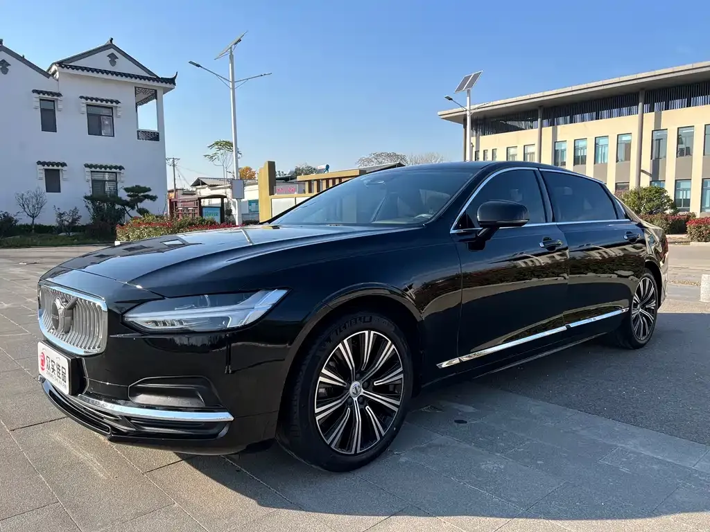 Volvo S90 2022 из CN, фото 2