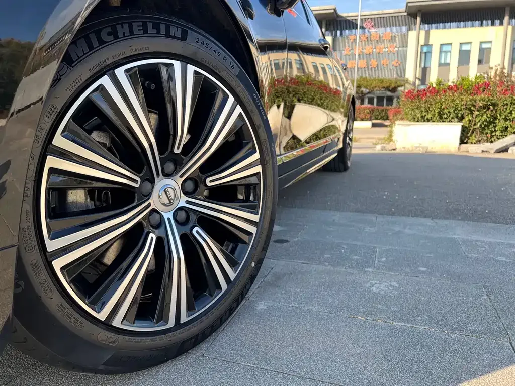 Volvo S90 2022 из CN, фото 9
