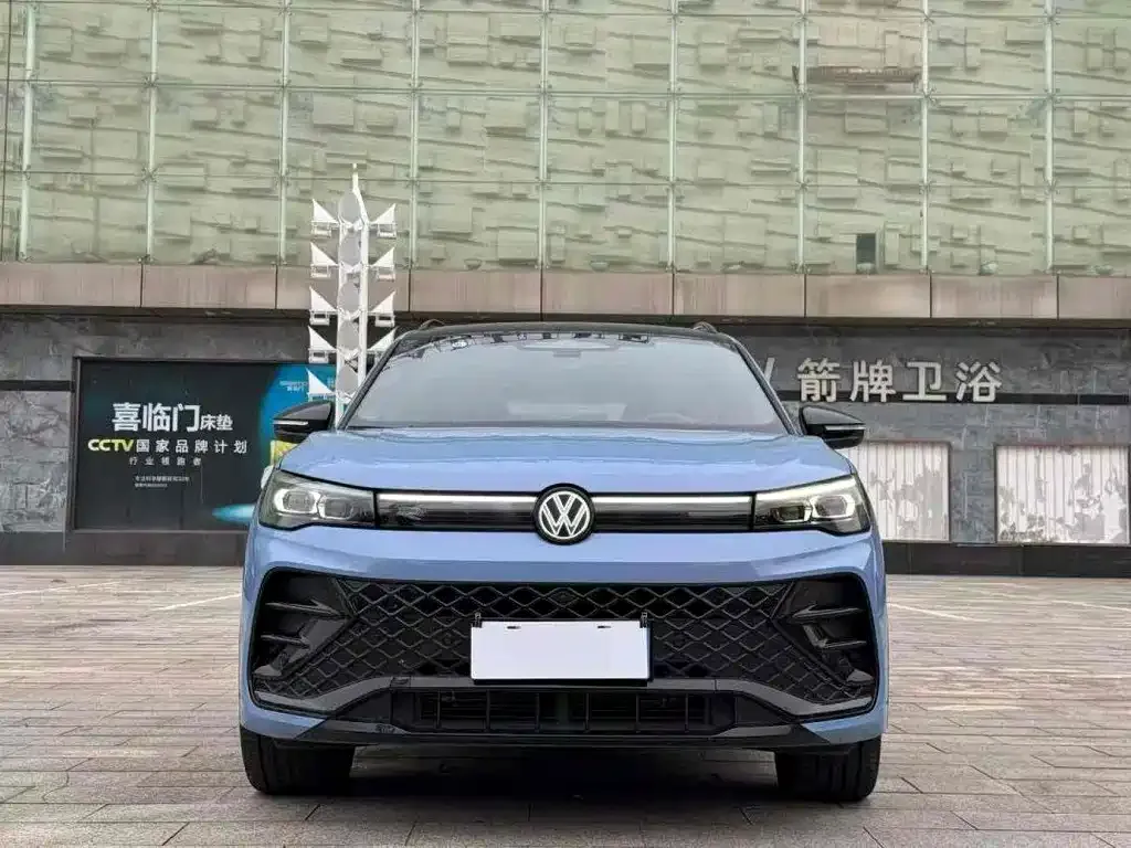Volkswagen Tiguan L 2024 из CN, фото 1