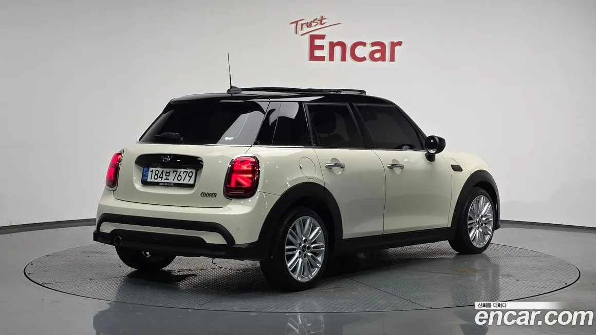 Mini Cooper 2022 из KR, фото 2