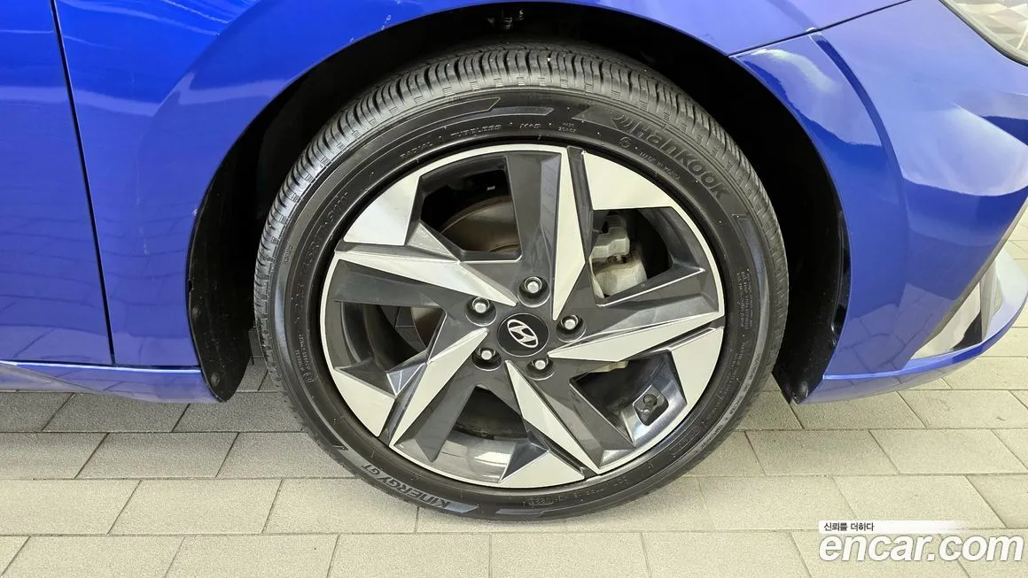 Hyundai AVANTE — фото 5