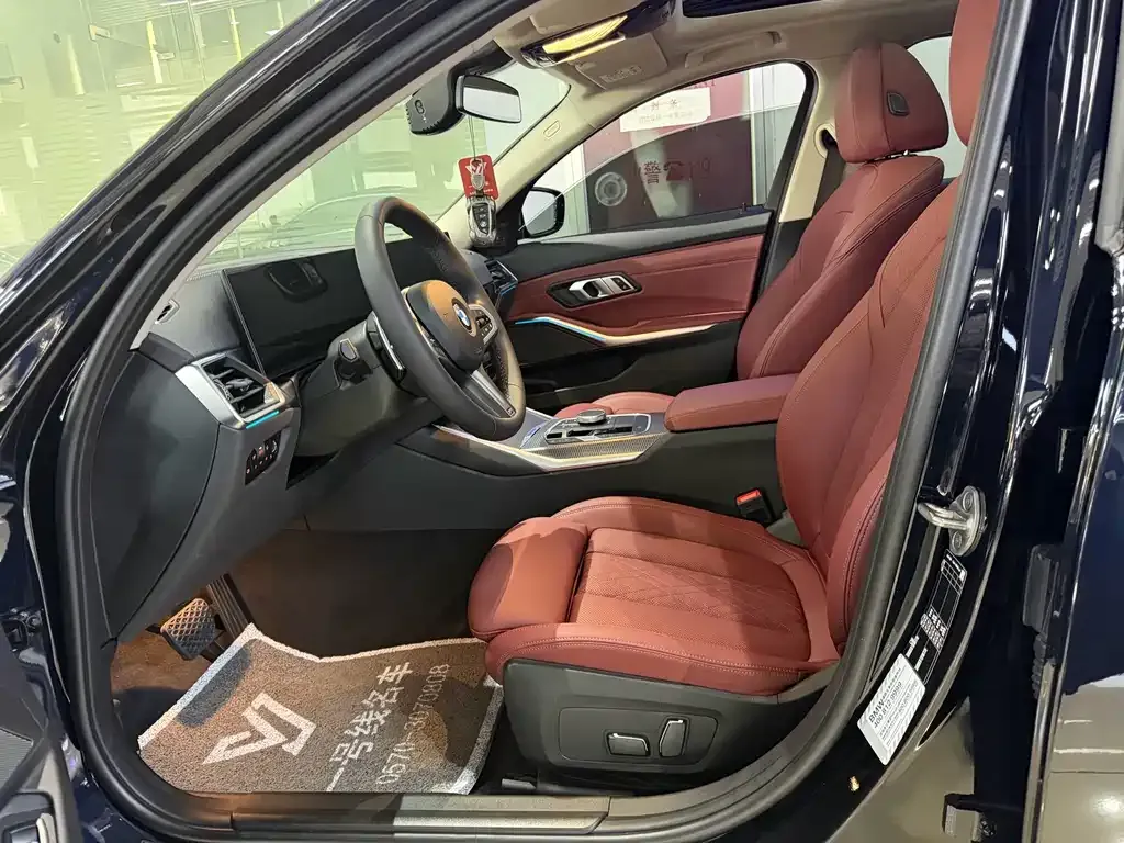 BMW 3 Series 2023 из CN, фото 9