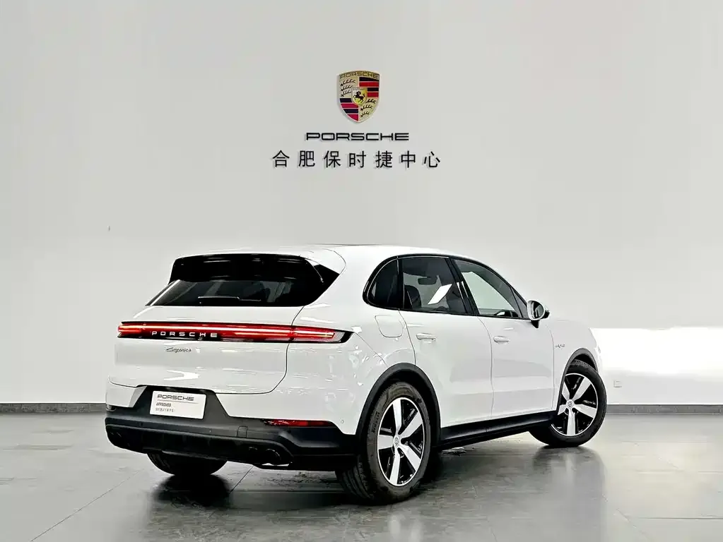 Porsche Cayenne Hybrid 2025 из CN, фото 6
