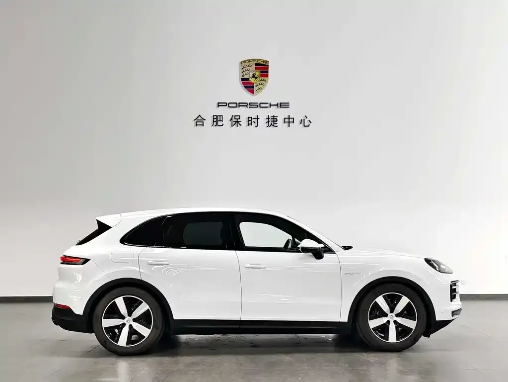 Porsche Cayenne Hybrid 2025 из CN, фото 7