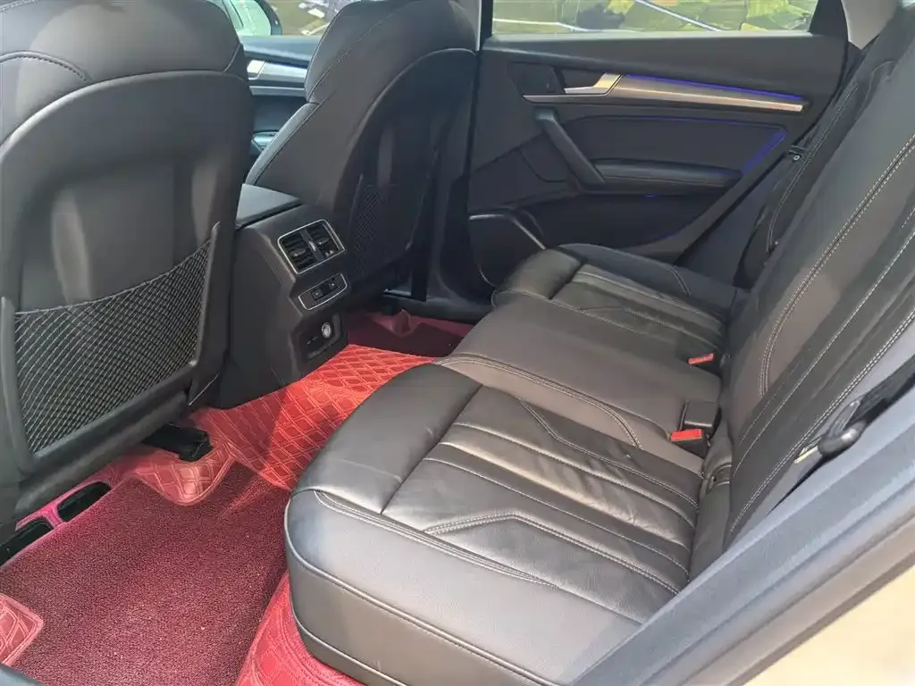 Audi Q5L 2022 из CN, фото 5