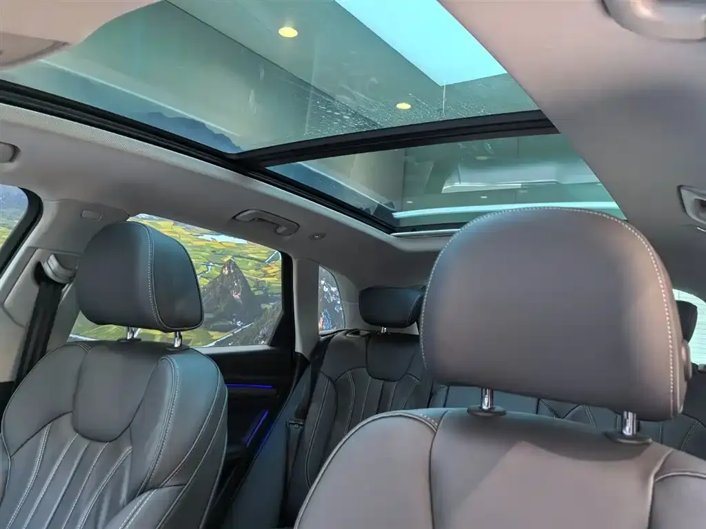 Audi Q5L 2022 из CN, фото 9
