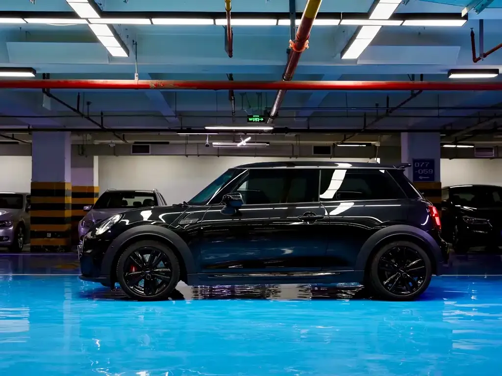 MINI Cooper (3-door) 2022 из CN, фото 2