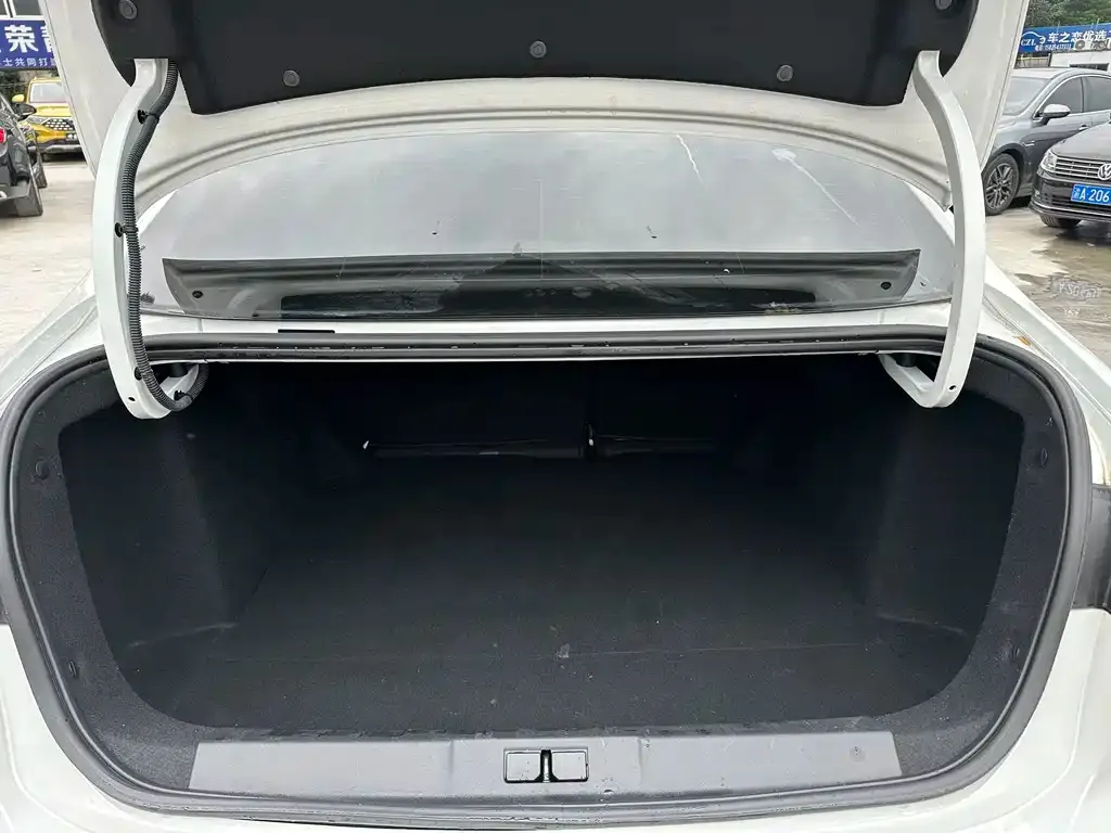Peugeot 408 2025 из CN, фото 8