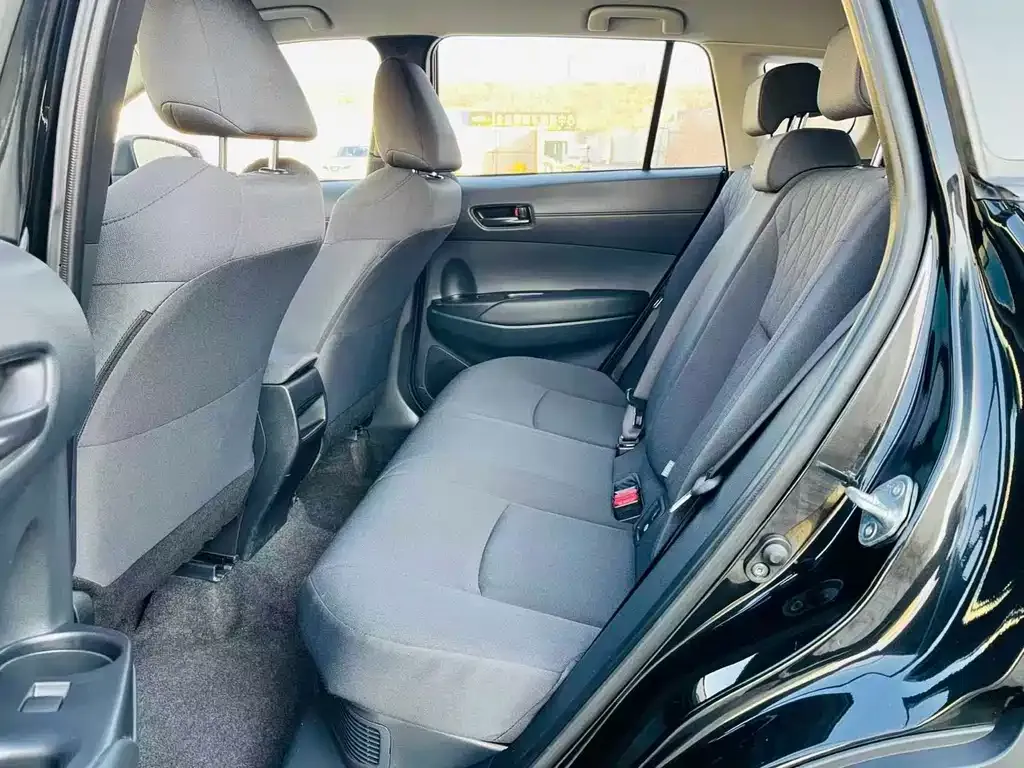 Toyota Corolla Cross — фото 9
