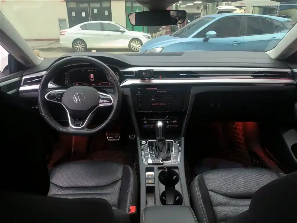 Volkswagen CC 2022 из CN, фото 10