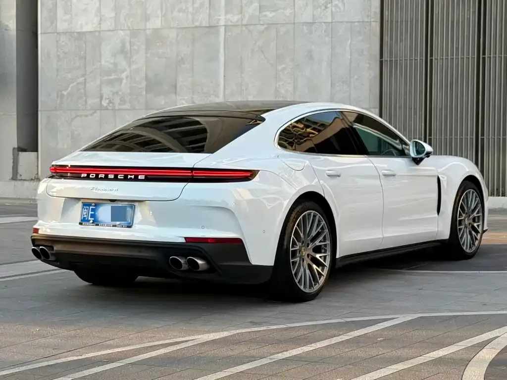 Porsche Panamera — фото 4