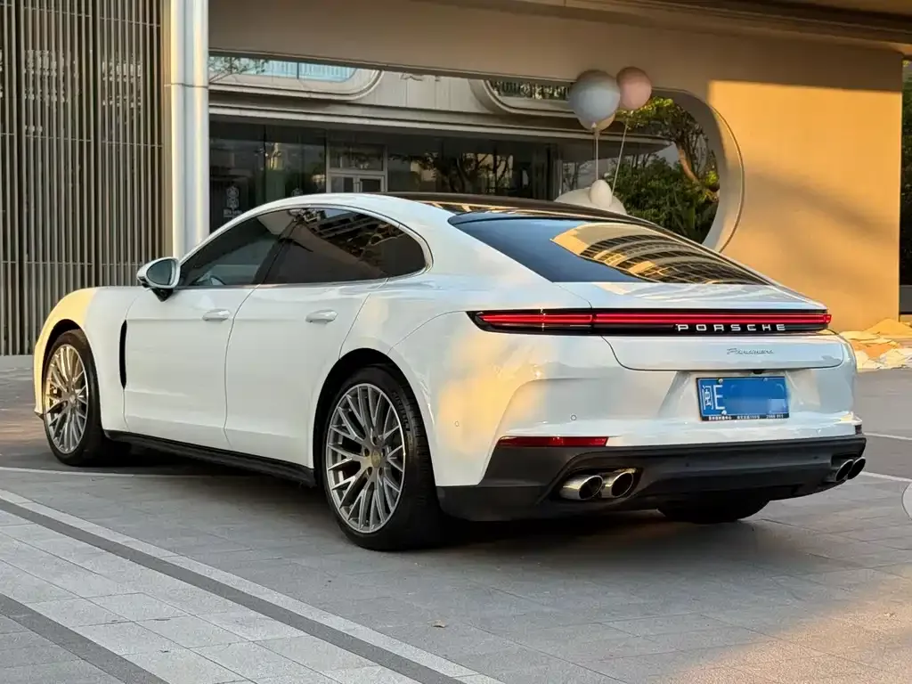 Porsche Panamera — фото 6