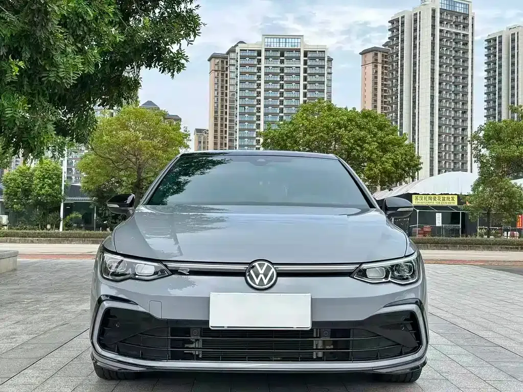 Volkswagen Golf 2021 из CN, фото 2