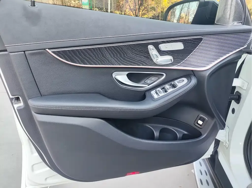 Mercedes-Benz EQC 2021 из CN, фото 10