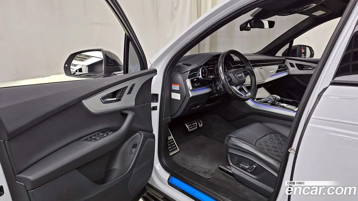 Audi Q7 2023 из KR, фото 10