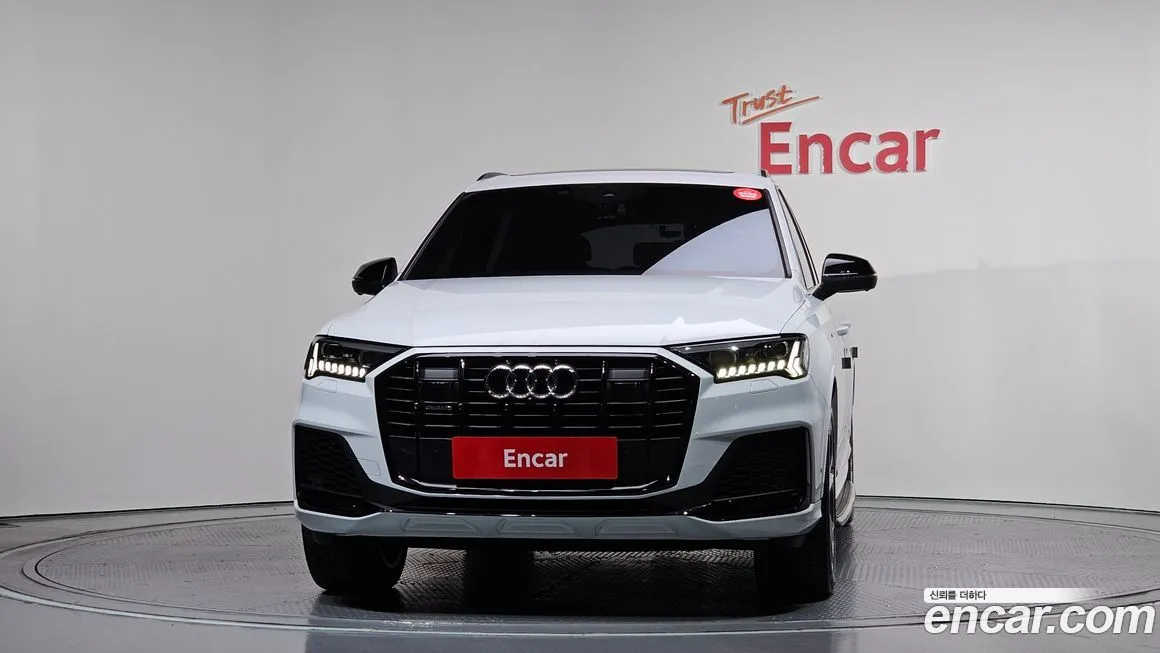 Audi Q7 2023 из KR, фото 3