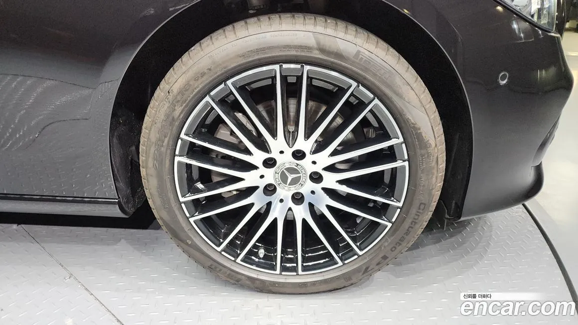 Mercedes-Benz C-Class 2025 из KR, фото 5