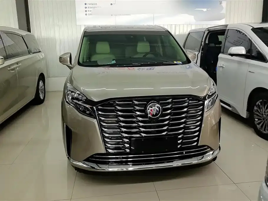 Buick GL8 2023 из CN, фото 2