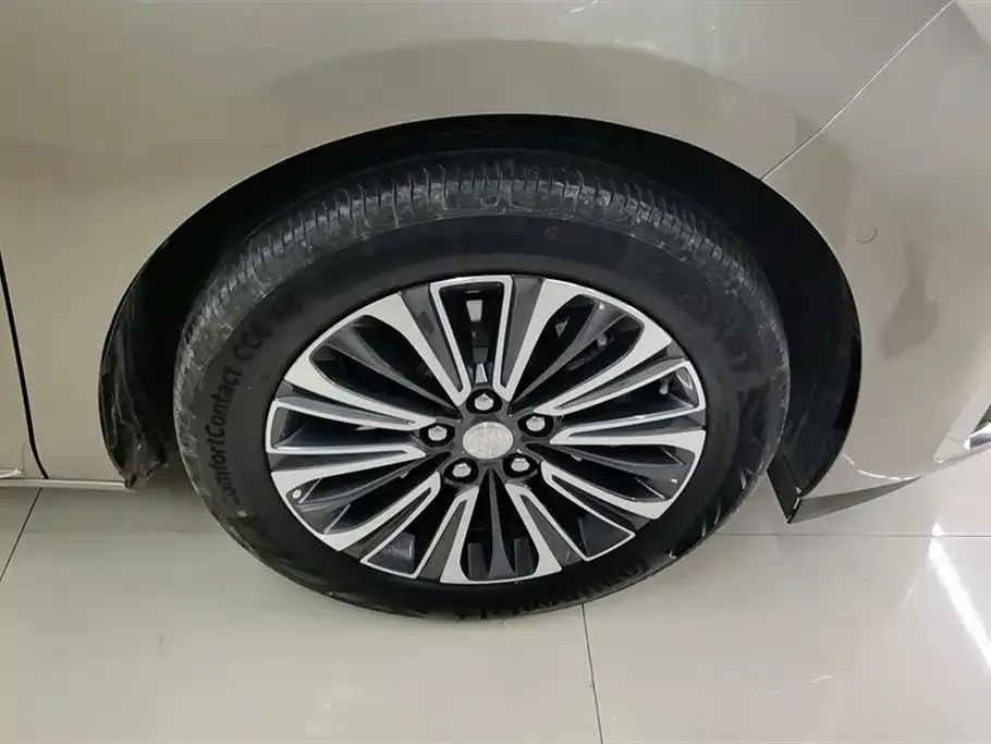 Buick GL8 2023 из CN, фото 6