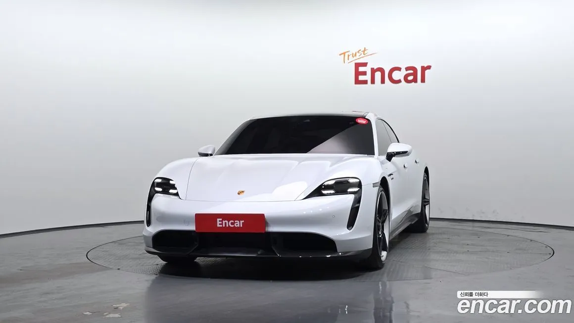 Porsche Taycan 2021 из KR, фото 3