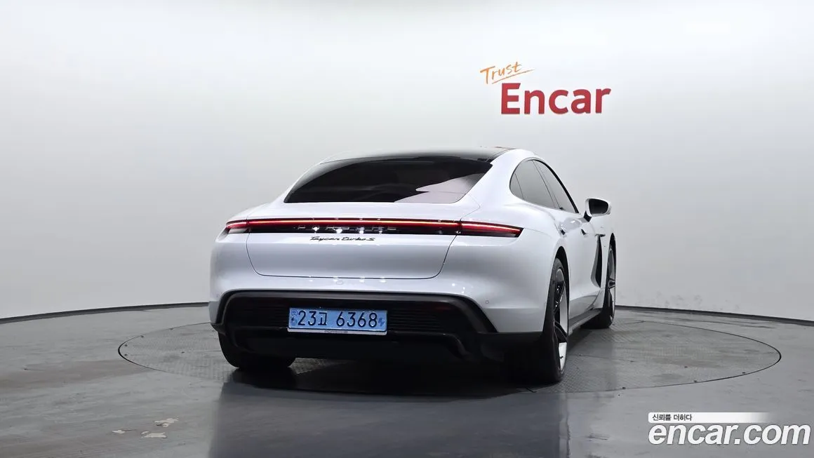 Porsche Taycan 2021 из KR, фото 4