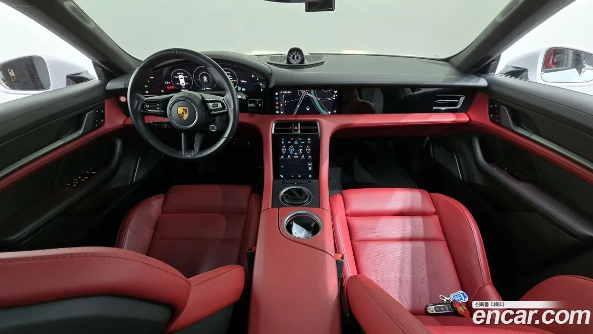 Porsche Taycan 2021 из KR, фото 7