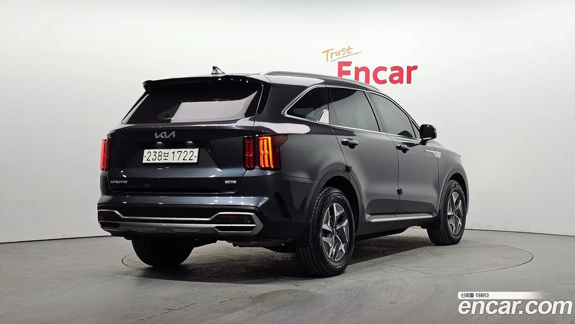 Kia Sorento 2023 из KR, фото 2