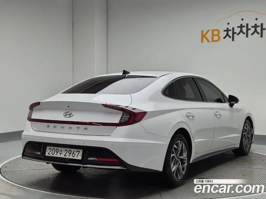 Hyundai Sonata 2022 из KR, фото 3