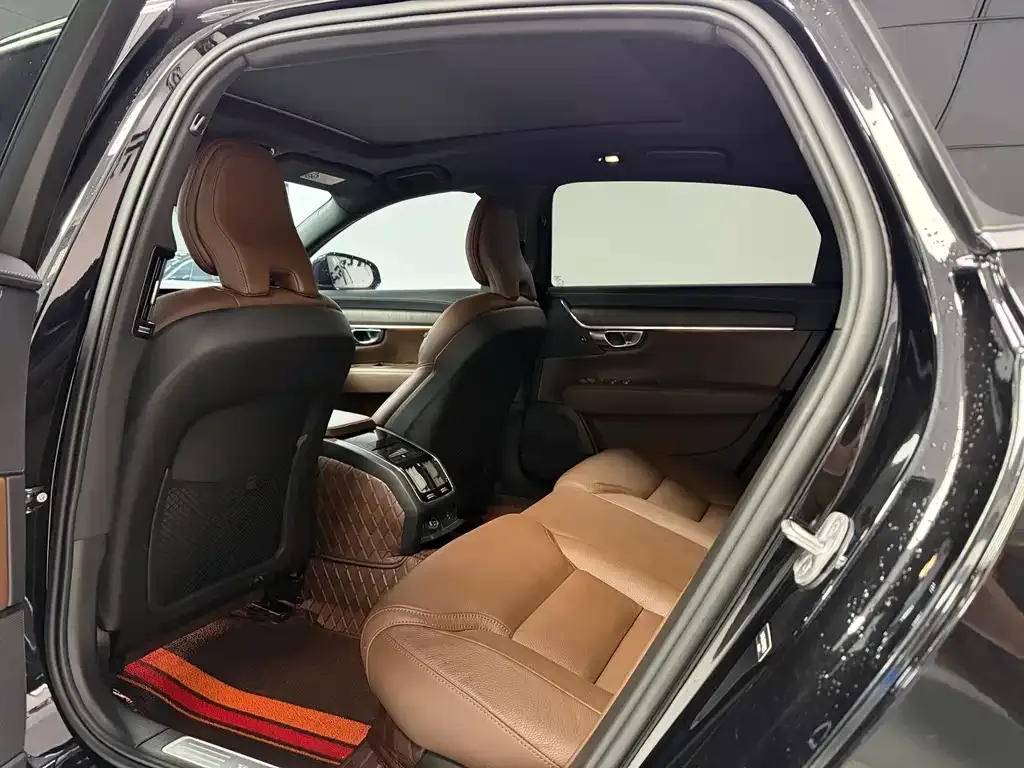 Volvo S90 2023 из CN, фото 10