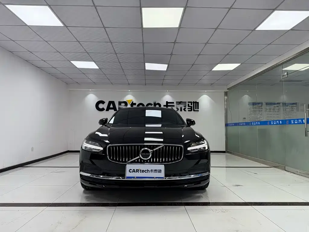 Volvo S90 2023 из CN, фото 2