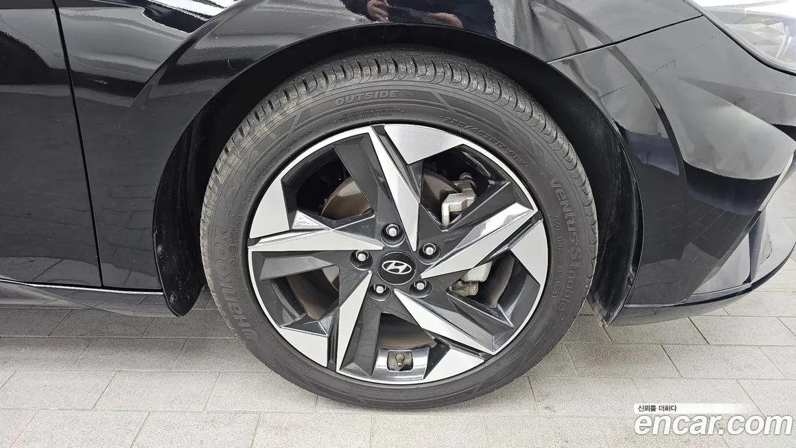 Hyundai AVANTE — фото 5