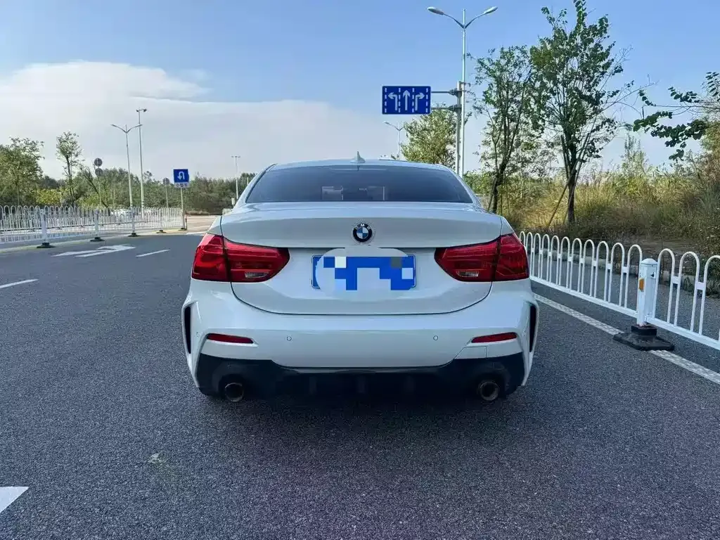 BMW 1 Series 2021 из CN, фото 4
