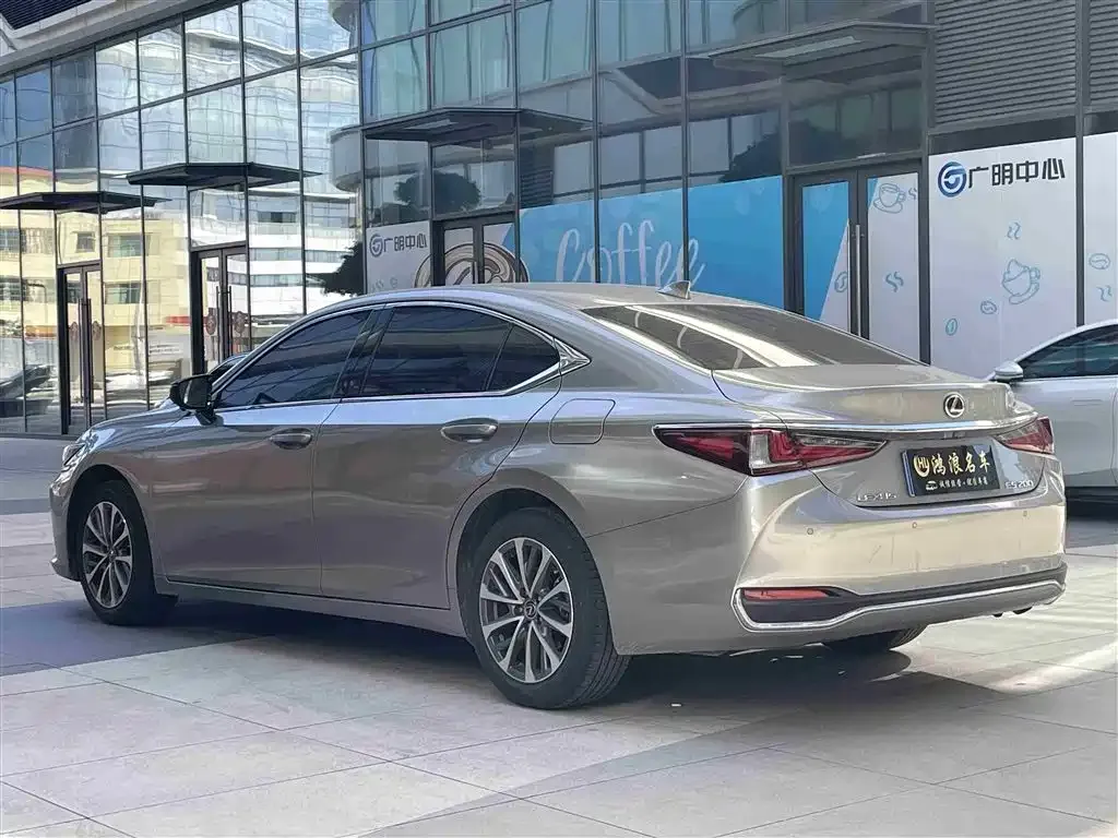 Lexus ES 2024 из CN, фото 5