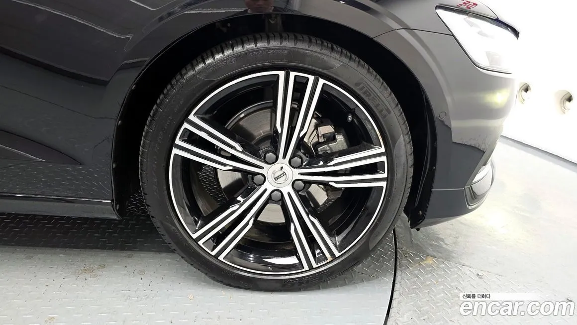 Volvo S60 2022 из KR, фото 5